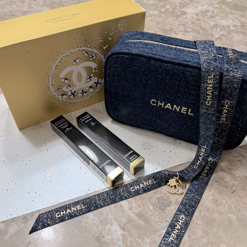 CHANEL Holiday Gift Set 2023 - “A Sight To See” Make Up Set